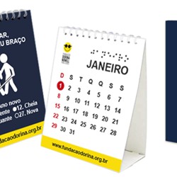 Calendário de mesa